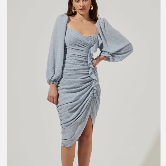 astr the label Athens Ruched Puff Sleeve Burnout Midi Dress - Picture 1 of 10
